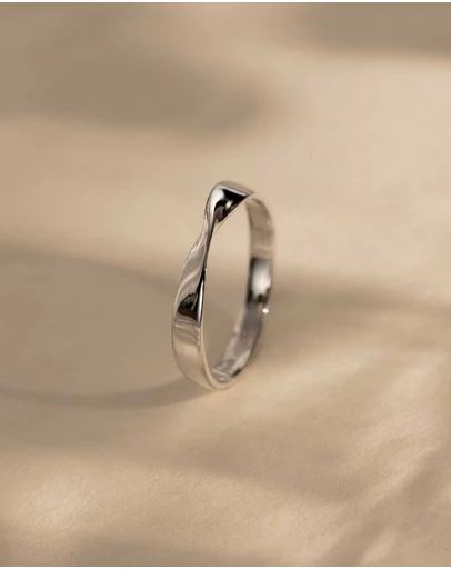 Kirstin Ash - Fold Band Ring