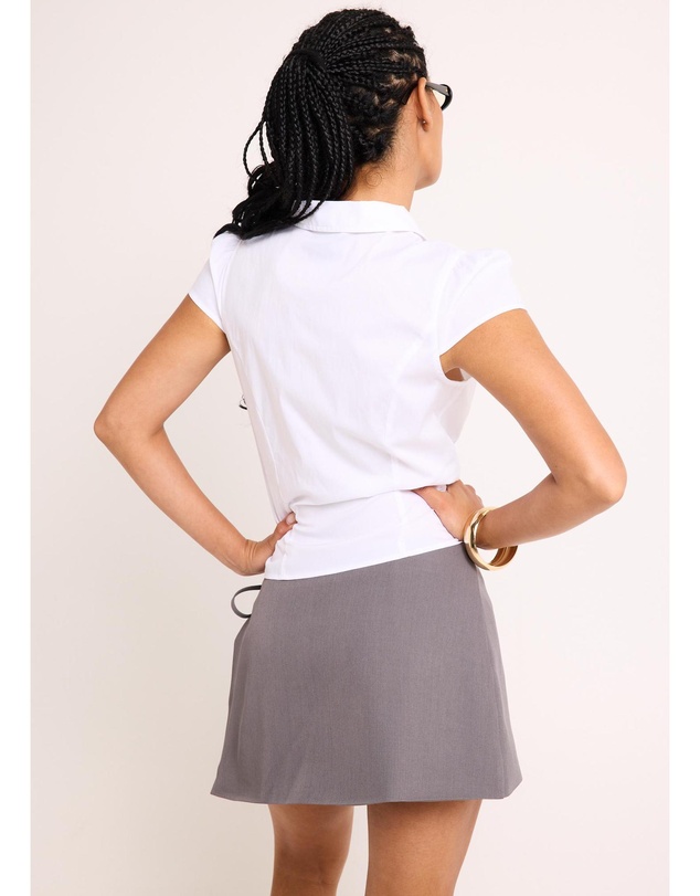 Alice In The Eve - Valeria Keyhole Shirt