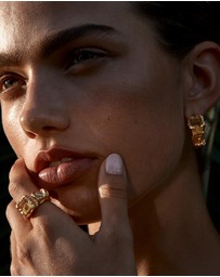 Amber Sceats - Orchid Ring