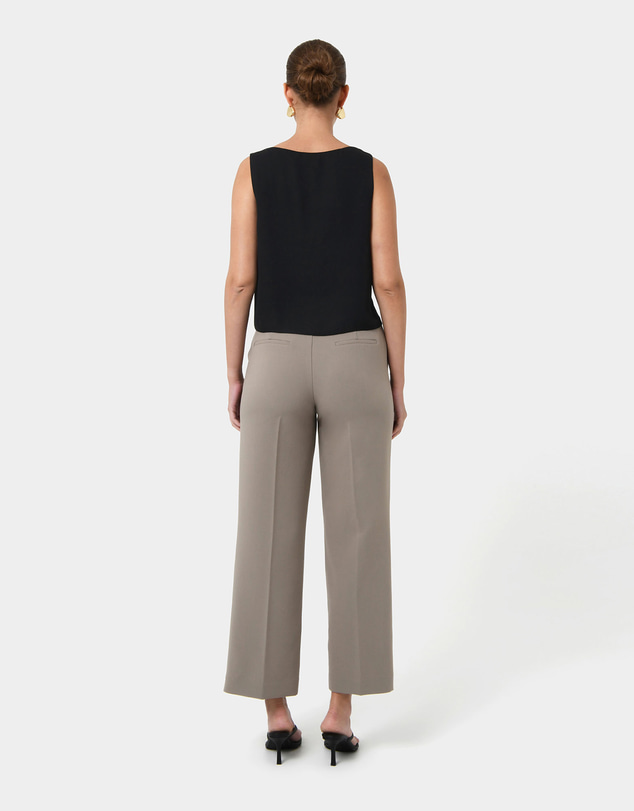 Forcast - Blair V-Neck Crop Top