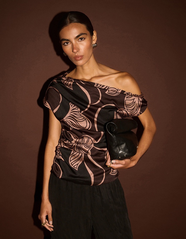 Staple the Label - Ulla Asym Top