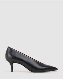 Edward Meller - CORA60 Choked Pointed Pump