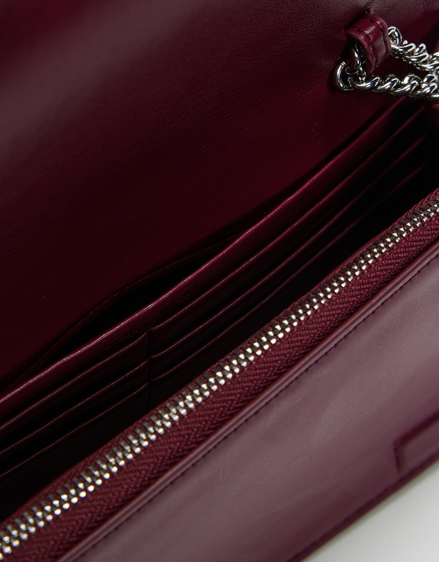 Calvin Klein - Wallet On Chain