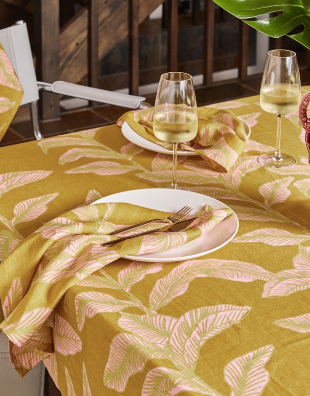 Mosey Me - Meridian Gold Napkin Set