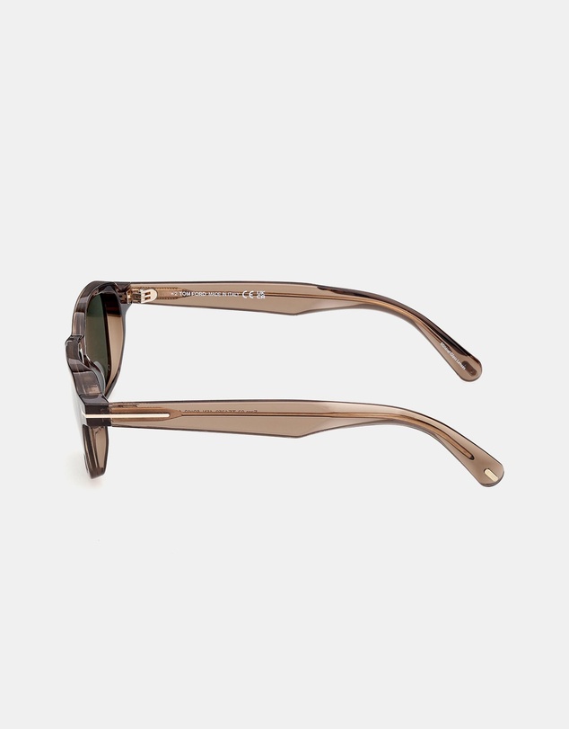 Tom Ford - Ezra-02