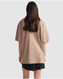 Decjuba - D-Luxe Distressed Logo Tee
