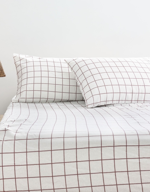 Bambury - Grid Boysenberry Flannelette Fitted Sheet Set