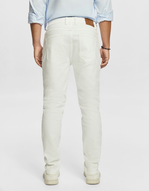 yd. - Artemas Slim Jean