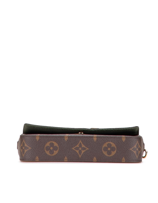 Pre-Loved by Azura Reborn - Pre-Loved louis vuitton Stylish Crossbody Envelope Flap Bag with Adjustable Shoulder Strap
