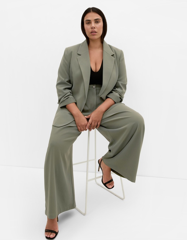 City Chic - Plus size Abbie Blazer - dark sage