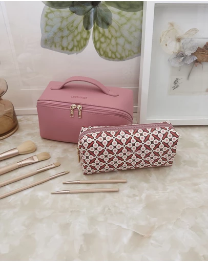 Louenhide - Mary Brianna Cosmetic Set