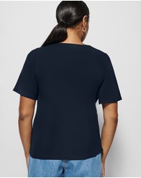 Commonry - Mila Tee