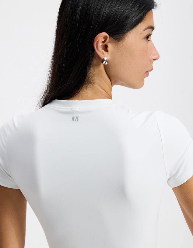 AVE Active - The Essential Tee