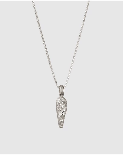 Kuzzoi - ICONIC EXCLUSIVE - Hammered Shield Pendant Necklace in 925 Silver
