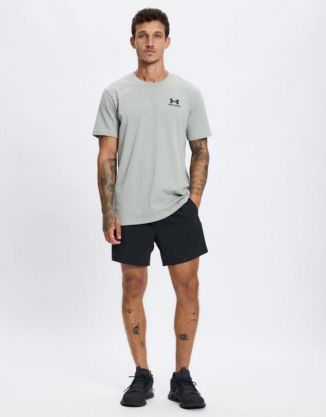 Under Armour - UA Logo Emb Heavyweight SS T-Shirt