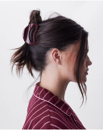 Bras N Things - Round Clip With Logo - Berry