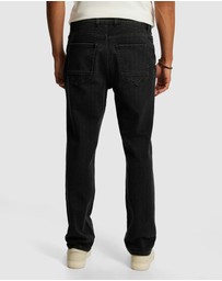 yd. - Noel Straight Jean