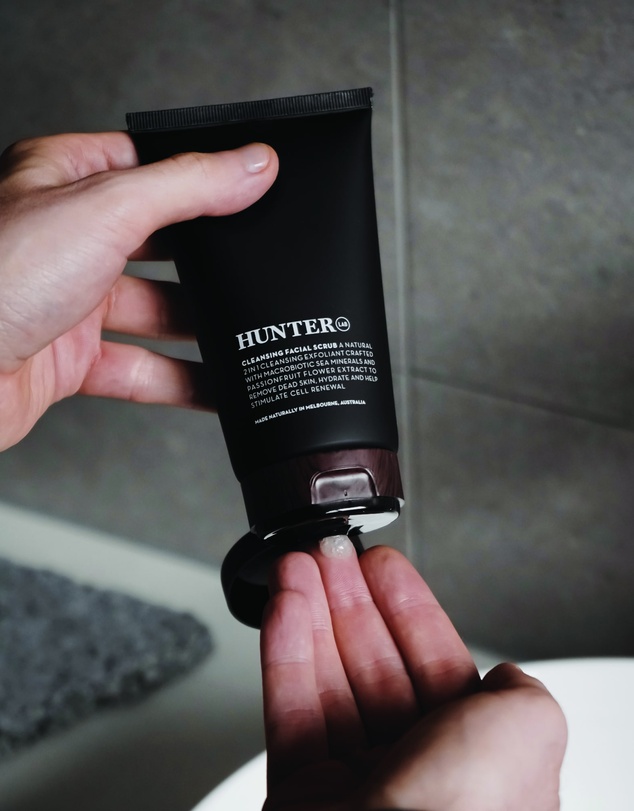 Hunter Lab - Cleansing Facial Scrub