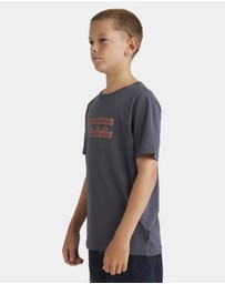 Quiksilver - Boys 8 to 16 Comp Check