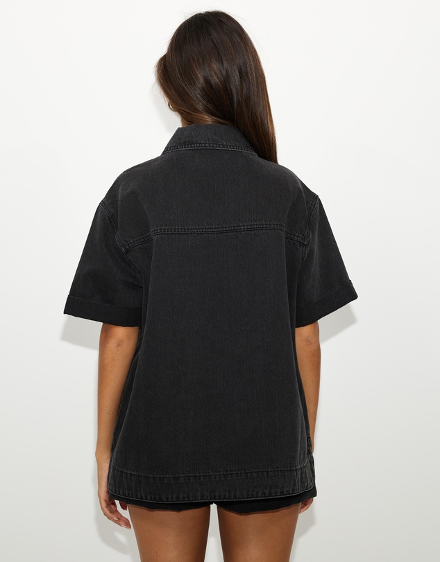 Dazie - Shade Boxy Short-Sleeve Denim Shirt