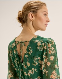 Review - Meadows Floral Dress