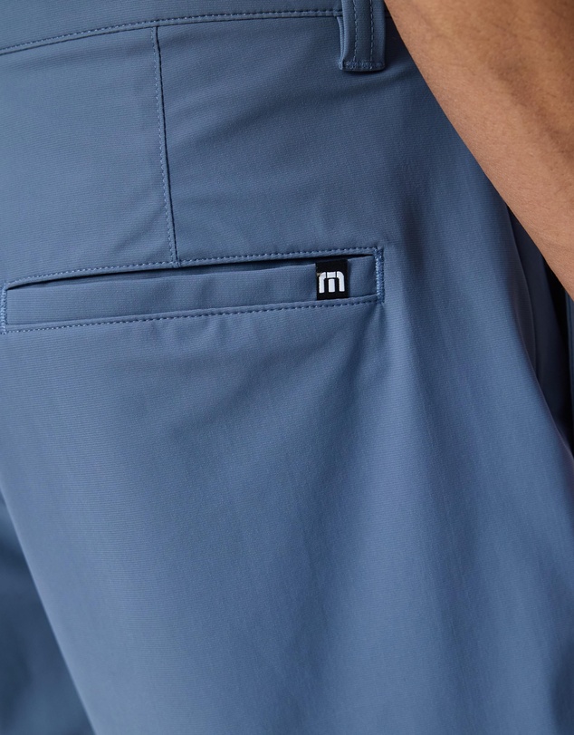 TravisMathew - Hero Hour Golf Shorts 8In