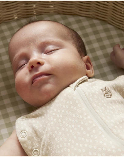Grow Kindly - Swaddle Sleeping Bag in Oat Little Pod - 1 TOG