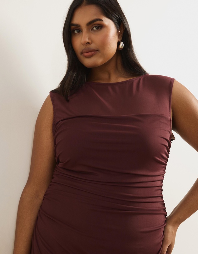 Atmos&Here Curvy - Monique Mesh Midi Dress