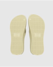 Tolu Australia - Ivory Thongs For Kids With Arch Support
