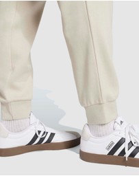 adidas Sportswear - Essentials Feelcozy Fleece Pants