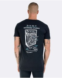 DVNT - Amplified Tee