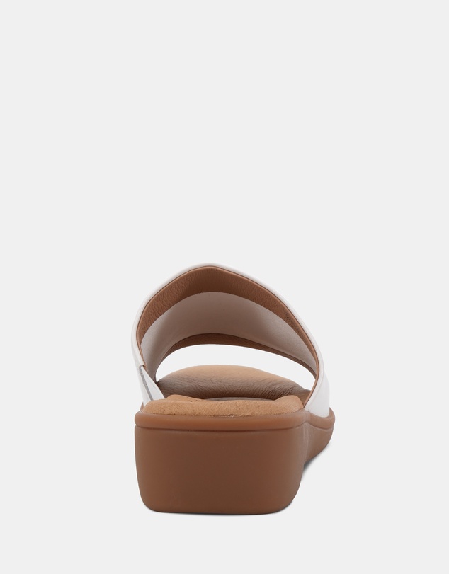 Clarks - Ruth White