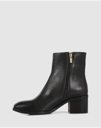 S by Sempre Di - Nariman Ankle Boots