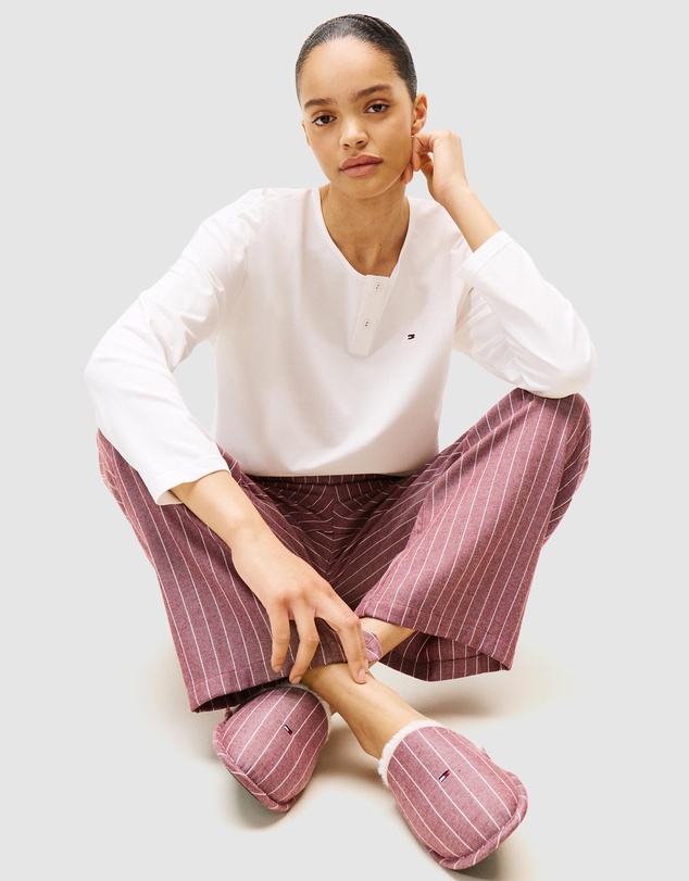 Tommy Hilfiger - Essential Flannel Pyjamas and Slippers Gift Set