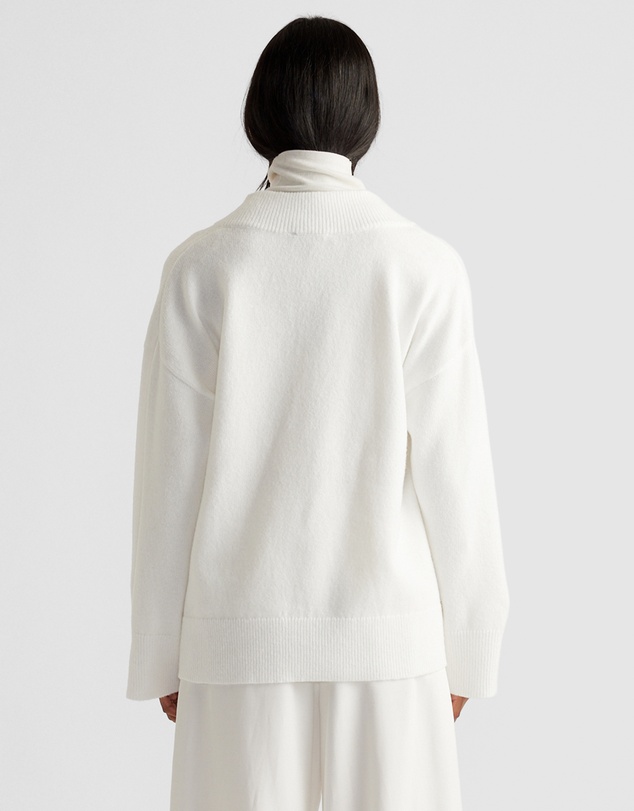 Decjuba - Skyler V Neck Knit Jumper