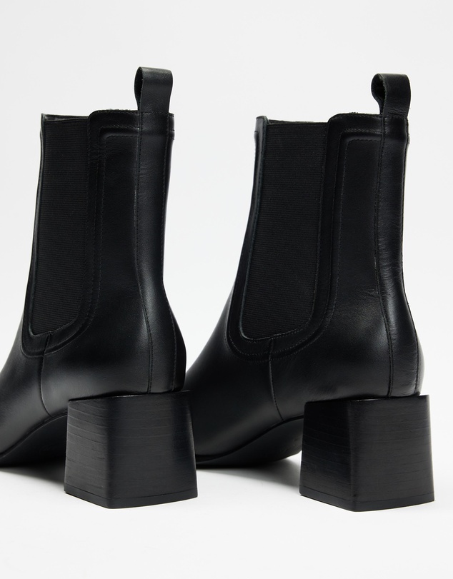 Atmos&Here - Elsa Leather Ankle Boots