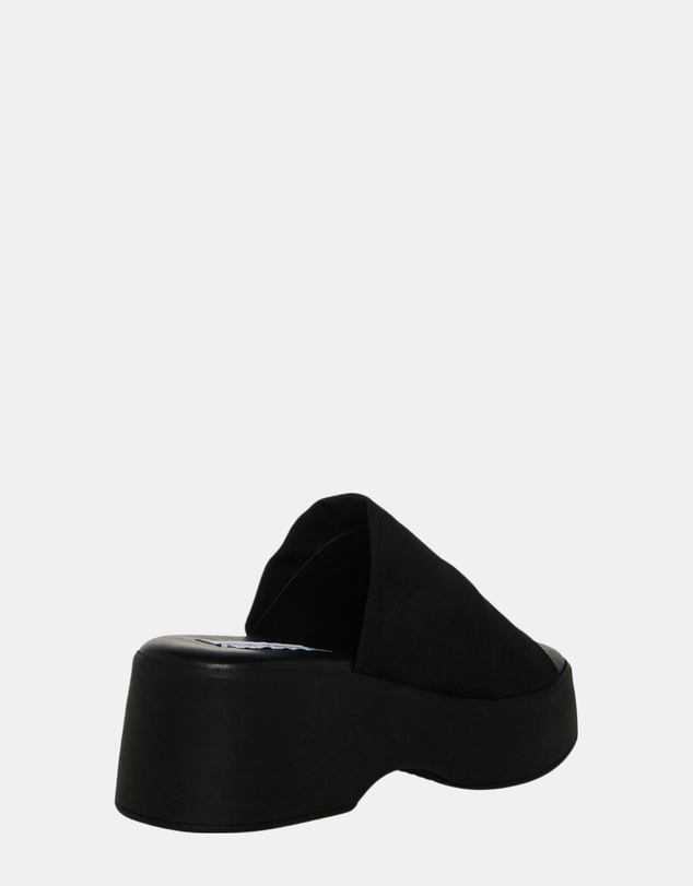 Steve Madden - Slinky30 Black Sandals