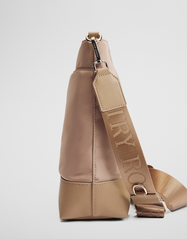 Country Road - Soft Top Zip Crossbody