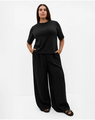 City Chic - Plus size Mae Short Sleeve Sweat Top - black
