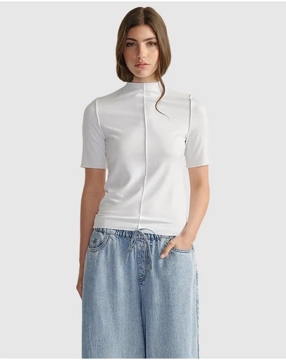 Decjuba - D-Luxe Short Sleeve Top