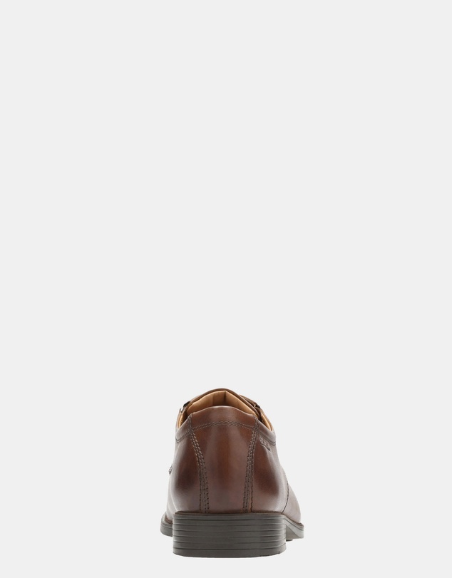 Clarks - Tilden Walk Dark Tan