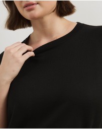 Atmos&Here Curvy - Lana Short Sleeve Oversized Knit Top