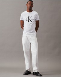 Calvin Klein Jeans - Core Monogram Logo Slim T-Shirt