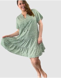 Love Your Wardrobe - Sage Print Drop Waist Dress