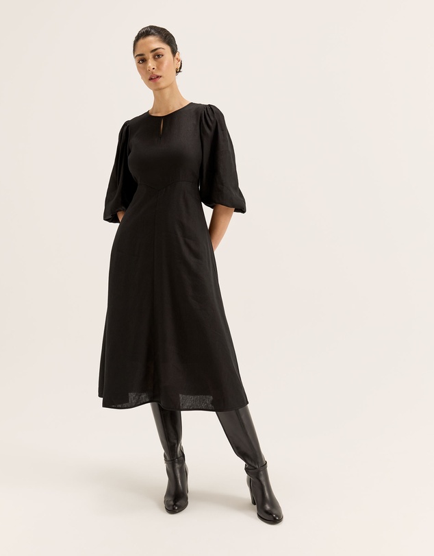 Review - Raphaela Dress