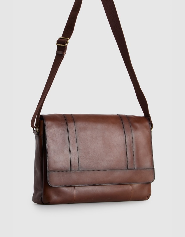 Evity - Fred Satchel