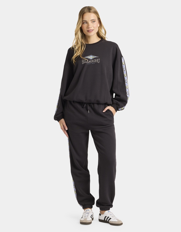 Billabong - Womens Swipe Right Crew Neck