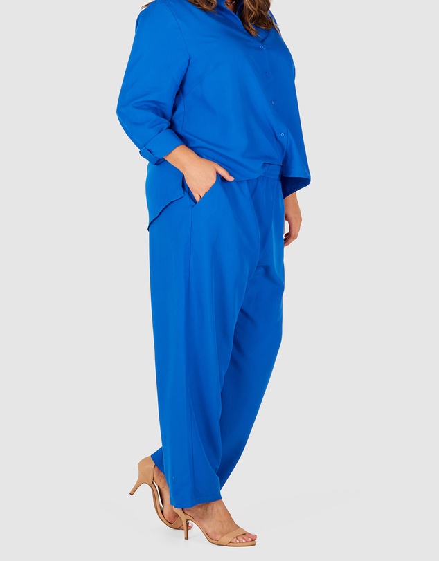 Love Your Wardrobe - Britt Straight Leg Pants