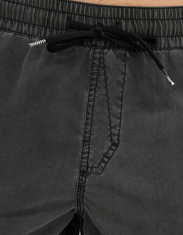 Volcom - Center Trunk 17