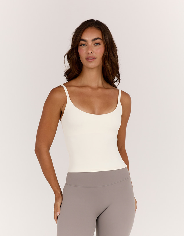 Muscle Republic - Aire Scoop Top